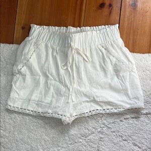SHEIN White High Waist Lace Trim Shorts